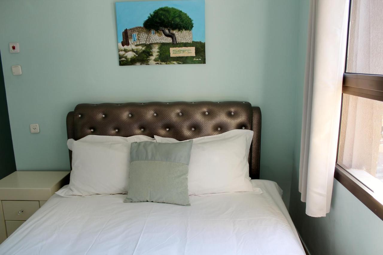Aliyah Return Center Bed and Breakfast Degania Bet Habitación foto