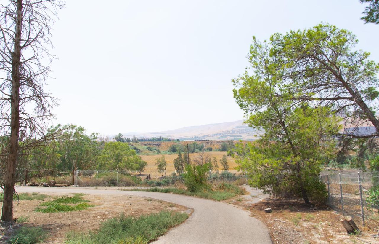 Aliyah Return Center Bed and Breakfast Degania Bet Exterior foto