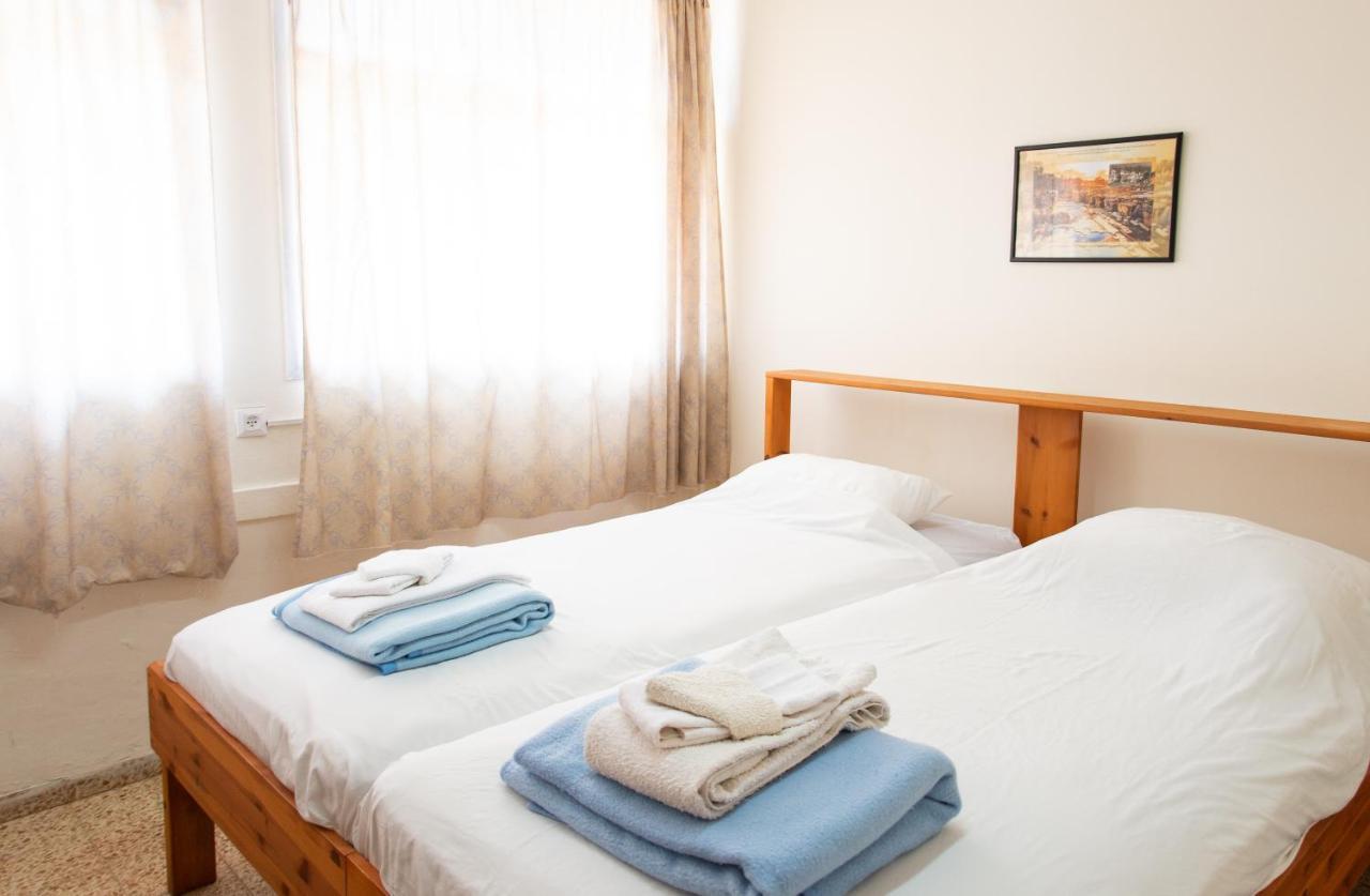 Aliyah Return Center Bed and Breakfast Degania Bet Exterior foto